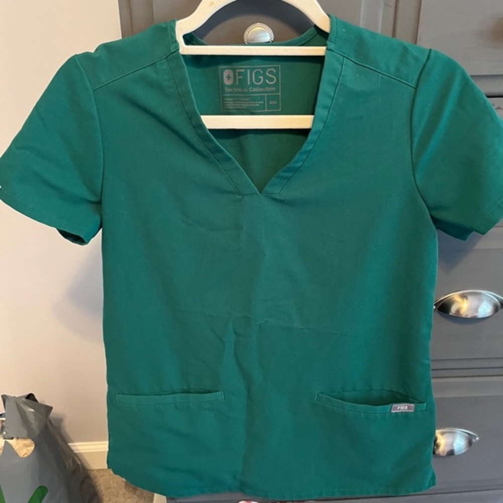 Figs Scrub Top‎